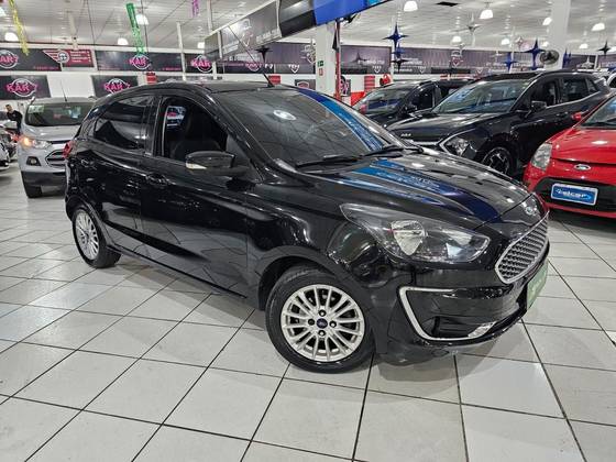 FORD KA 1.5 TI-VCT FLEX TITANIUM SEDAN AUTOMÁTICO